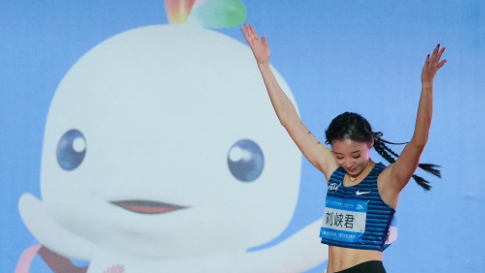 火了的田徑情侶女主 原來還有這樣的人生